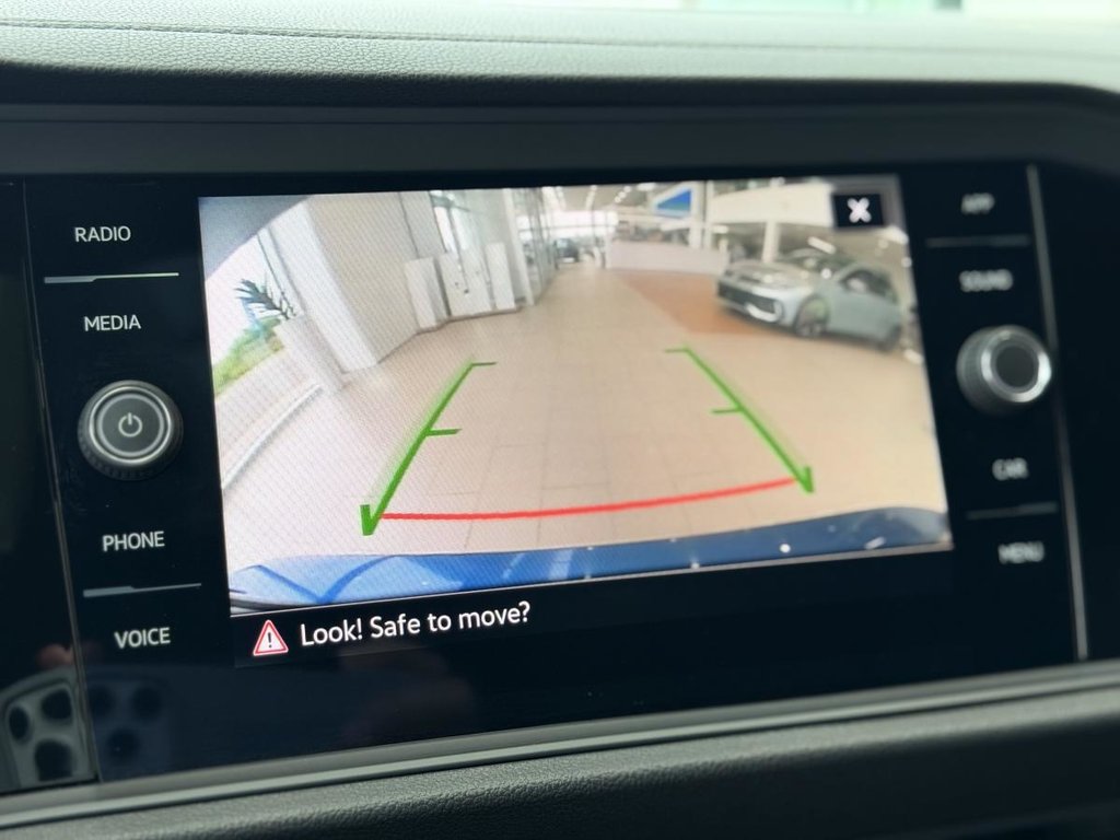 Volkswagen Jetta Comfortline SPORT PACK | TOIT | CARPLAY | CUIR +++ 2023 à Laval, Québec - 17 - w1024h768px