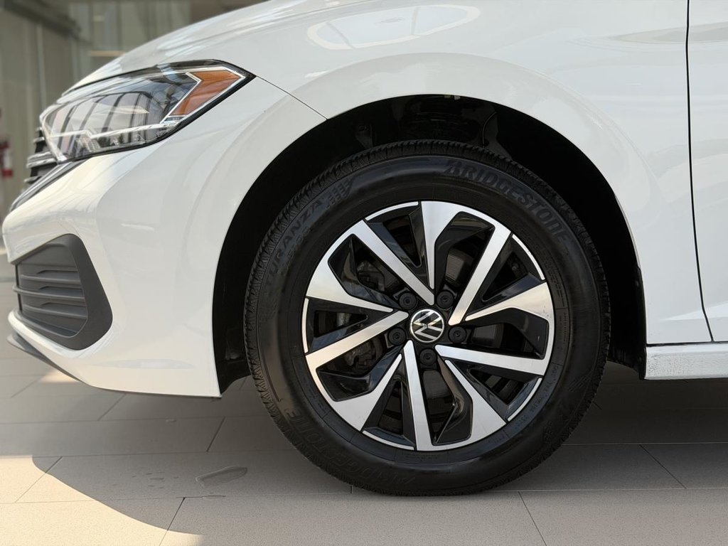 Volkswagen Jetta Trendline | BAS KM | CARPLAY | CAMÉRA | SIÈGES CHAUFFANTS +++ 2023 à Laval, Québec - 5 - w1024h768px