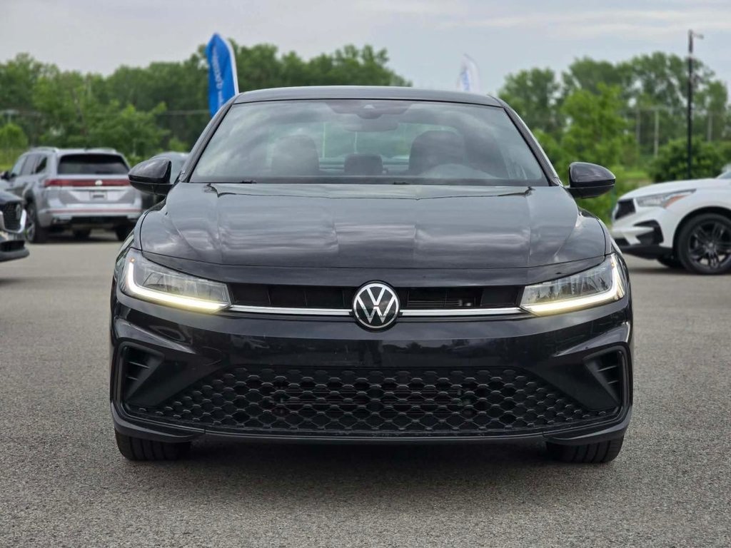 Volkswagen Jetta Comfortline SPORT PACK | TOIT | DÉMARREUR | CUIR | CARPLAY | CAMÉRA +++ 2025 à Laval, Québec - 4 - w1024h768px