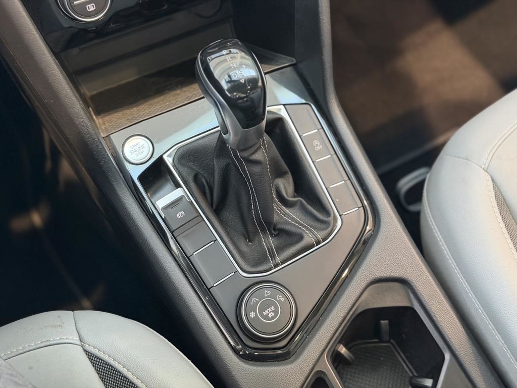 2022 Volkswagen Taos Comfortline 4MOTION | DÉMARREUR | TOIT PANO | CUIR | CARPLAY | CAMÉRA +++ in Laval, Quebec - 16 - w1024h768px