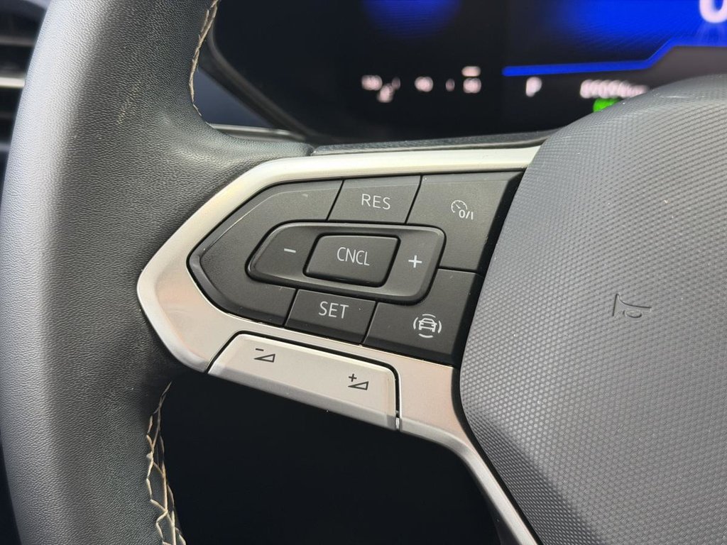 Volkswagen Taos Comfortline 4MOTION | TOIT PANO | CUIR | CARPLAY | CAMÉRA +++ 2022 à Laval, Québec - 13 - w1024h768px