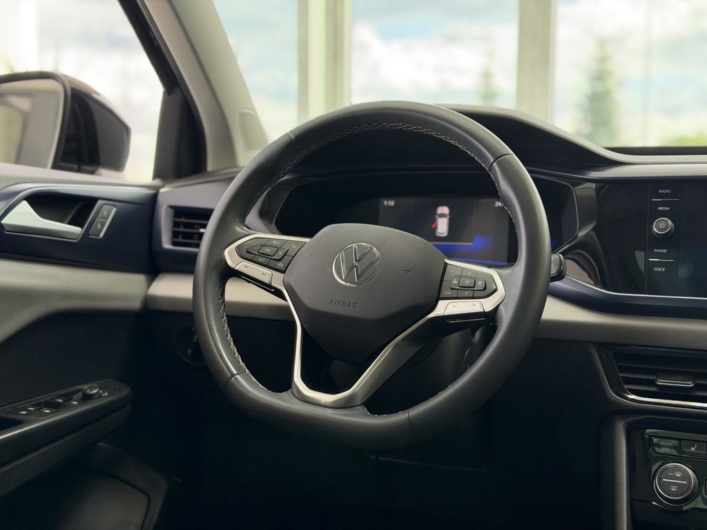 Volkswagen Taos Comfortline 4MOTION | TOIT PANO | CUIR | CARPLAY | CAMÉRA +++ 2022 à Laval, Québec - 11 - w1024h768px