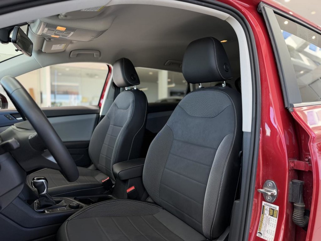 2022 Volkswagen Taos Comfortline 4MOTION | CUIR | CARPLAY | CAMÉRA +++ in Laval, Quebec - 20 - w1024h768px