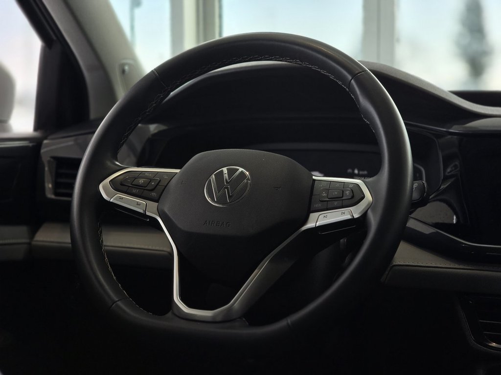 2023 Volkswagen Taos Highline | DÉMARREUR | TOIT PANO | CUIR | CARPLAY +++ in Laval, Quebec - 12 - w1024h768px