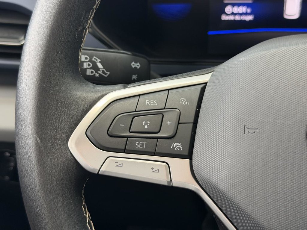 2023 Volkswagen Taos Comfortline 4MOTION | DÉMARREUR | TOIT PANO | CUIR | CARPLAY | CAMÉRA +++ in Laval, Quebec - 14 - w1024h768px