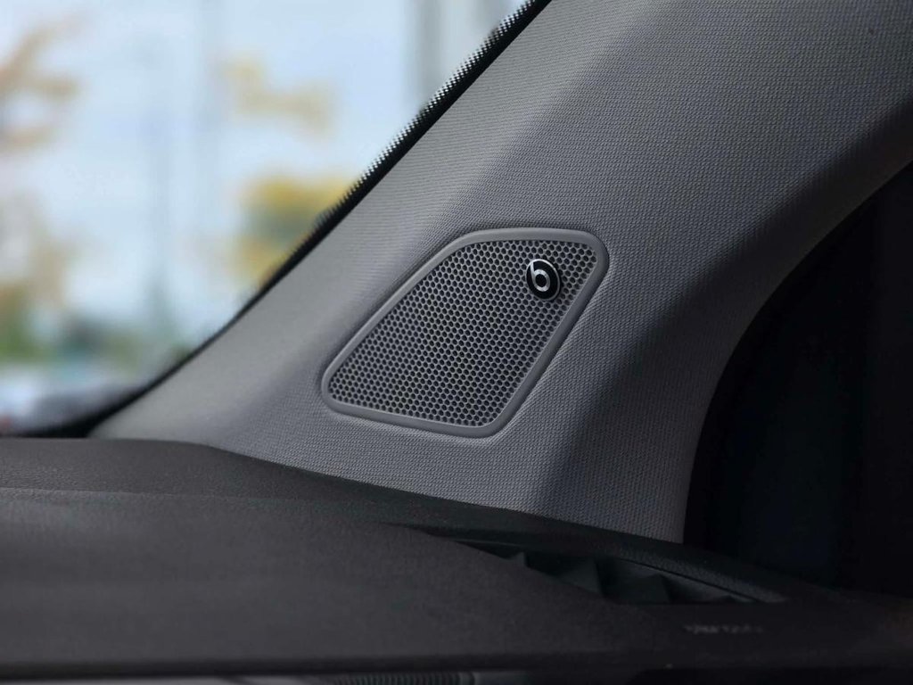 2023 Volkswagen Taos Highline | 4MOTION | CUIR | NAV | TOIT PANO | DÉMARREUR | CAMÉRA | BEATS | CARPLAY +++ in Laval, Quebec - 20 - w1024h768px