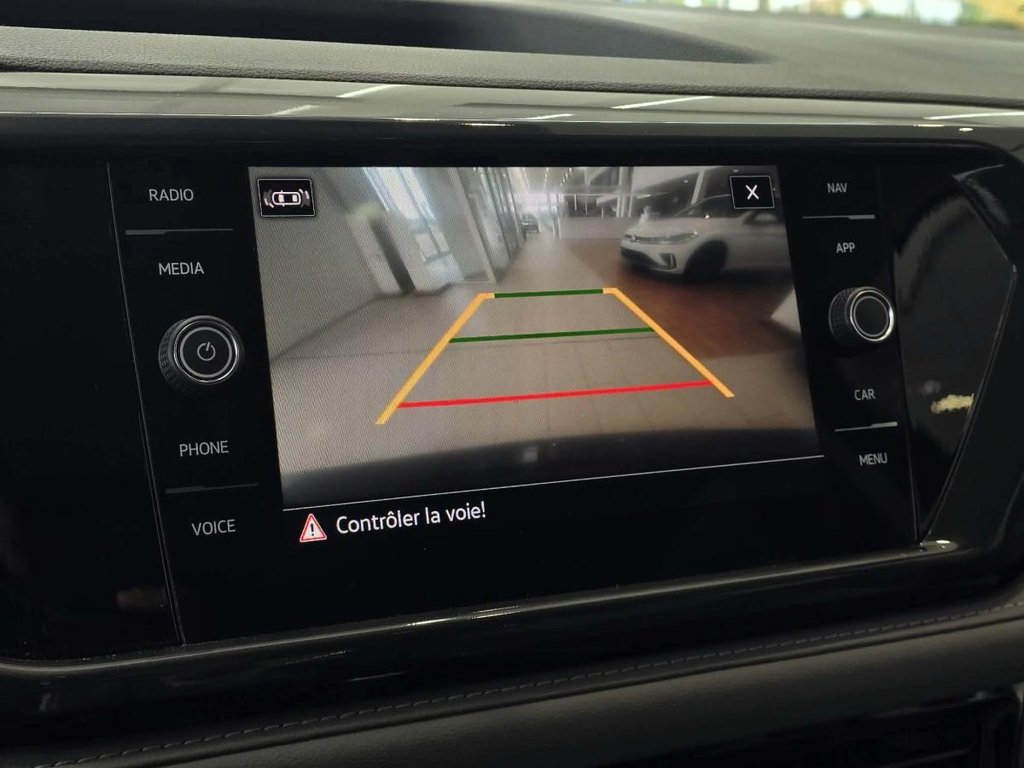 2023 Volkswagen Taos Highline | 4MOTION | CUIR | NAV | TOIT PANO | DÉMARREUR | CAMÉRA | BEATS | CARPLAY +++ in Laval, Quebec - 19 - w1024h768px