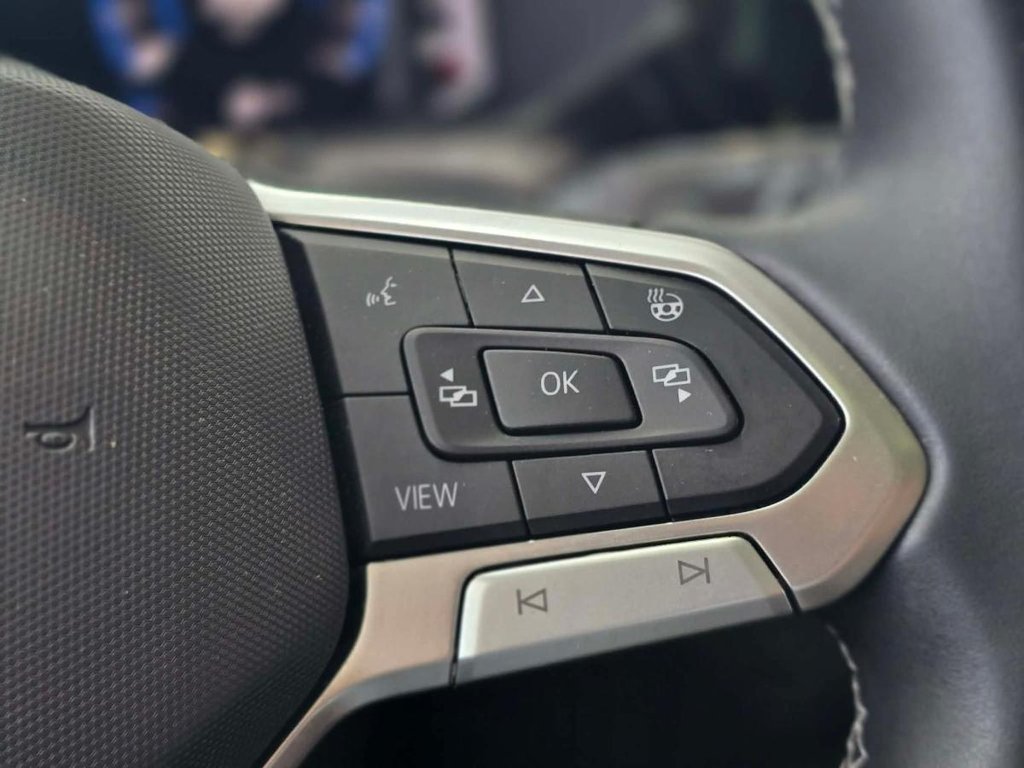 2023 Volkswagen Taos Highline | 4MOTION | CUIR | NAV | TOIT PANO | DÉMARREUR | CAMÉRA | BEATS | CARPLAY +++ in Laval, Quebec - 15 - w1024h768px