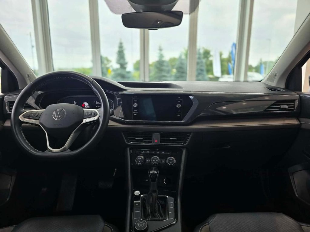 2023 Volkswagen Taos Highline | 4MOTION | CUIR | NAV | TOIT PANO | DÉMARREUR | CAMÉRA | BEATS | CARPLAY +++ in Laval, Quebec - 11 - w1024h768px