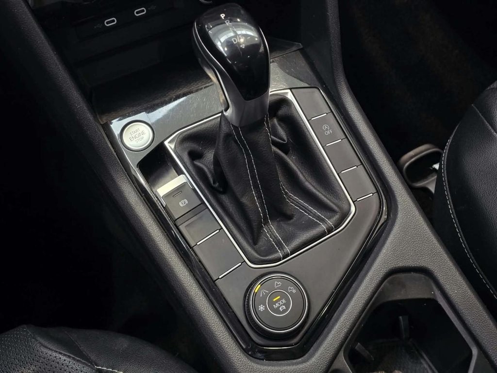 2023 Volkswagen Taos Highline | 4MOTION | CUIR | NAV | TOIT PANO | DÉMARREUR | CAMÉRA | BEATS | CARPLAY +++ in Laval, Quebec - 14 - w1024h768px