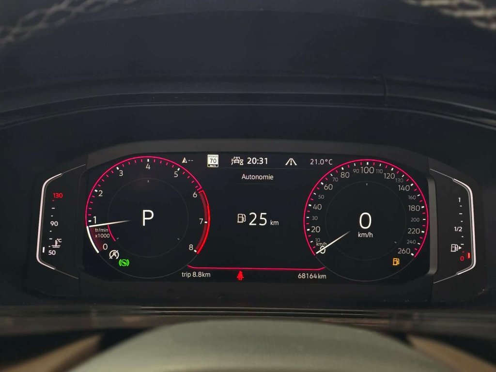 2023 Volkswagen Taos Highline | 4MOTION | CUIR | NAV | TOIT PANO | DÉMARREUR | CAMÉRA | BEATS | CARPLAY +++ in Laval, Quebec - 12 - w1024h768px