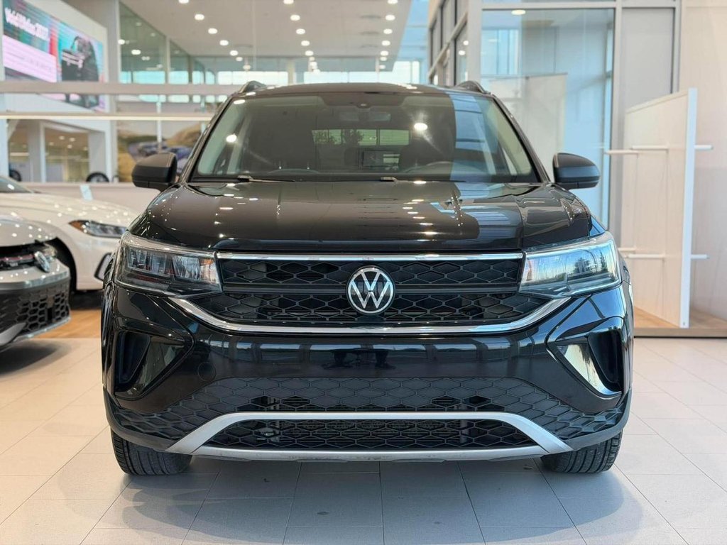 Volkswagen Taos Trendline | CARPLAY | CAMÉRA | SIÈGES & VOLANT CHAUFFANTS +++ 2023 à Laval, Québec - 3 - w1024h768px