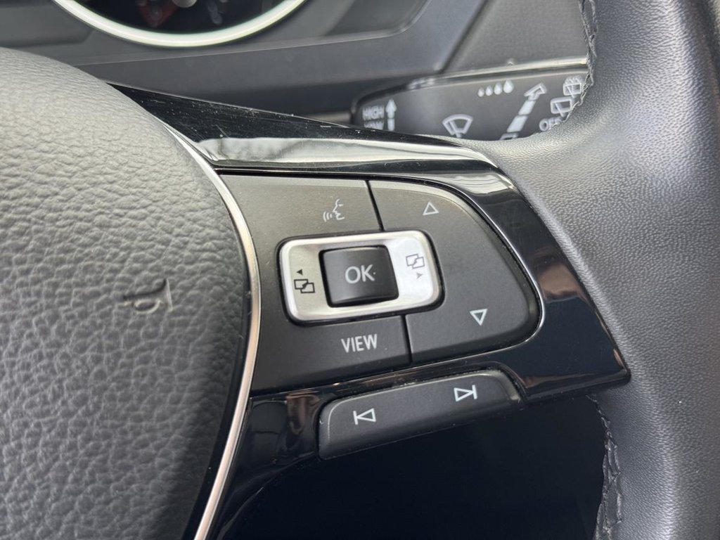 2020 Volkswagen Tiguan Comfortline TOIT PANO | CUIR | CARPLAY | CAMÉRA +++ in Laval, Quebec - 15 - w1024h768px