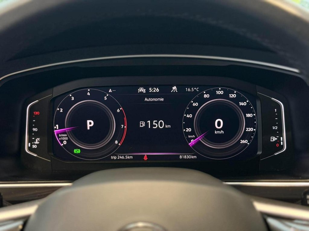 Volkswagen Tiguan Comfortline R-Line Black Edition 4MOTION | DÉMARREUR | TOIT PANO | CUIR | CARPLAY | CAMÉRA +++ 2022 à Laval, Québec - 13 - w1024h768px