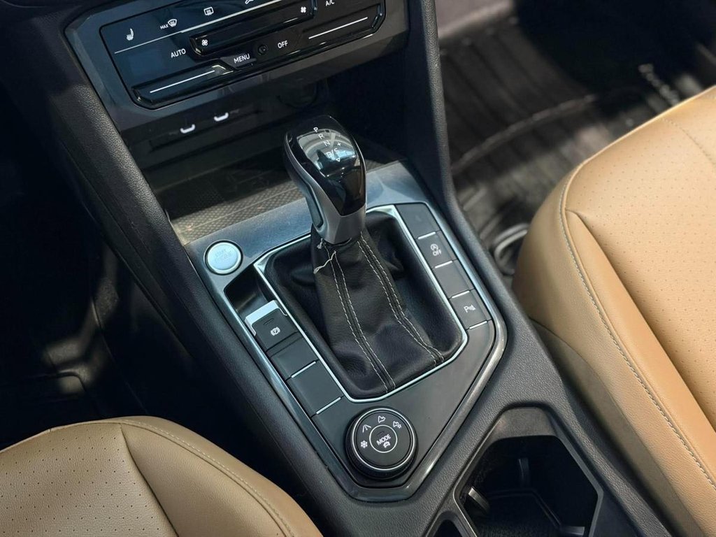 Volkswagen Tiguan Comfortline R-Line Black Edition 4MOTION | DÉMARREUR | TOIT PANO | CUIR | CARPLAY | CAMÉRA +++ 2022 à Laval, Québec - 16 - w1024h768px