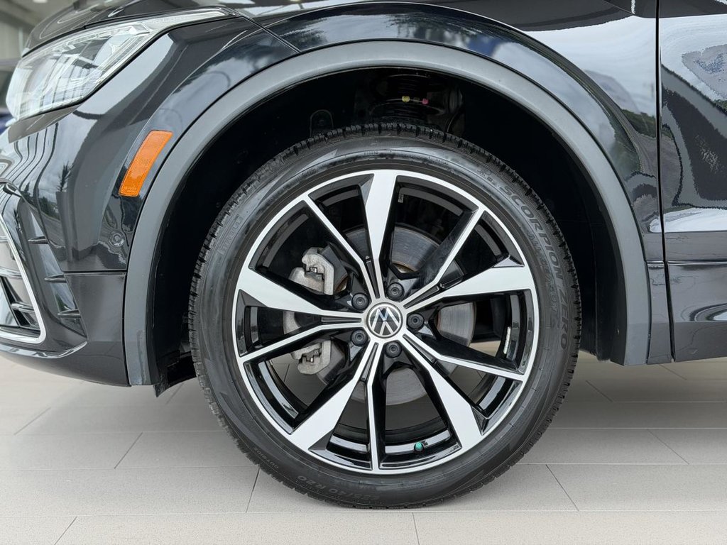 2023 Volkswagen Tiguan Highline R-Line | 4MOTION | CUIR | NAV | TOIT PANO | DÉMARREUR | CAMÉRA 360 | FENDER | CARPLAY +++ in Laval, Quebec - 5 - w1024h768px