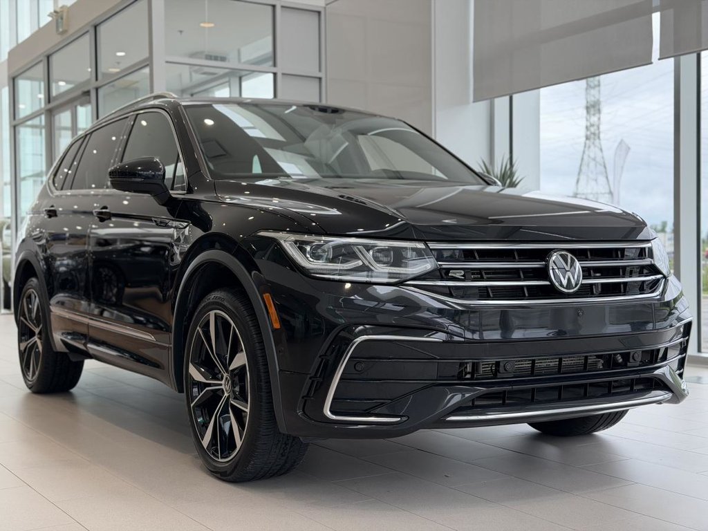 2023 Volkswagen Tiguan Highline R-Line | 4MOTION | CUIR | NAV | TOIT PANO | DÉMARREUR | CAMÉRA 360 | FENDER | CARPLAY +++ in Laval, Quebec - 1 - w1024h768px
