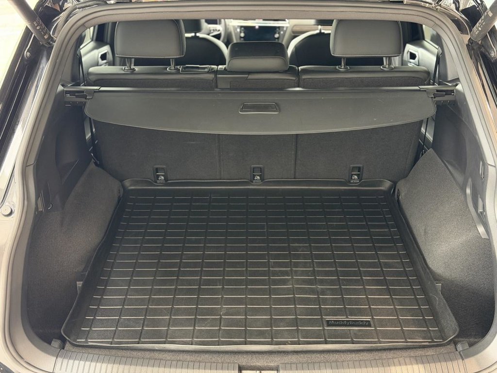 2023 Volkswagen Tiguan Highline R-Line | 4MOTION | CUIR | NAV | TOIT PANO | DÉMARREUR | CAMÉRA 360 | FENDER | CARPLAY +++ in Laval, Quebec - 9 - w1024h768px