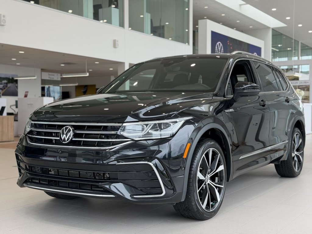2023 Volkswagen Tiguan Highline R-Line | 4MOTION | CUIR | NAV | TOIT PANO | DÉMARREUR | CAMÉRA 360 | FENDER | CARPLAY +++ in Laval, Quebec - 4 - w1024h768px