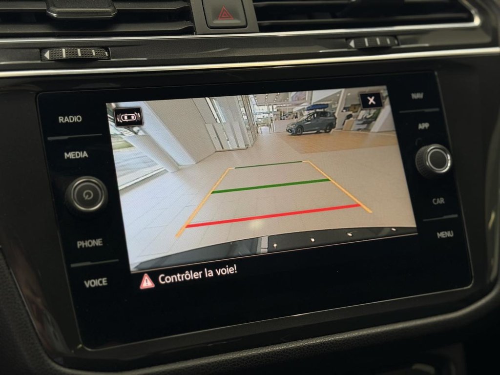 2023 Volkswagen Tiguan Highline R-Line | 4MOTION | CUIR | NAV | TOIT PANO | DÉMARREUR | CAMÉRA 360 | FENDER | CARPLAY +++ in Laval, Quebec - 19 - w1024h768px