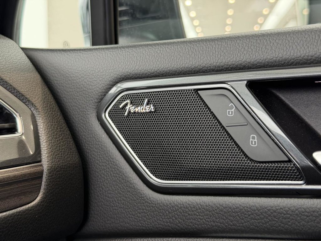 2023 Volkswagen Tiguan Highline R-Line | 4MOTION | CUIR | NAV | TOIT PANO | DÉMARREUR | CAMÉRA 360 | FENDER | CARPLAY +++ in Laval, Quebec - 20 - w1024h768px