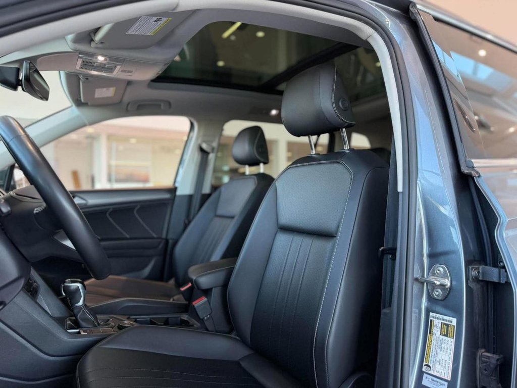 Volkswagen Tiguan Comfortline 4MOTION | 7 PASSAGERS | DÉMARREUR | TOIT PANO | CUIR | CARPLAY | CAMÉRA +++ 2024 à Laval, Québec - 19 - w1024h768px