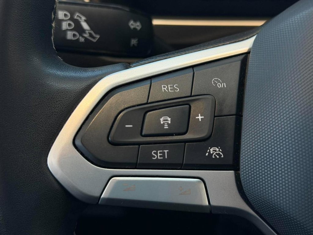 Volkswagen Tiguan Comfortline 4MOTION | 7 PASSAGERS | DÉMARREUR | TOIT PANO | CUIR | CARPLAY | CAMÉRA +++ 2024 à Laval, Québec - 13 - w1024h768px