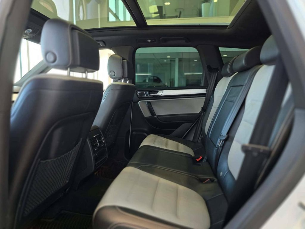 Volkswagen Touareg Wolfsburg Edition 4MOTION | TOIT PANO | CUIR | NAV | CAMÉRA +++ 2017 à Laval, Québec - 9 - w1024h768px