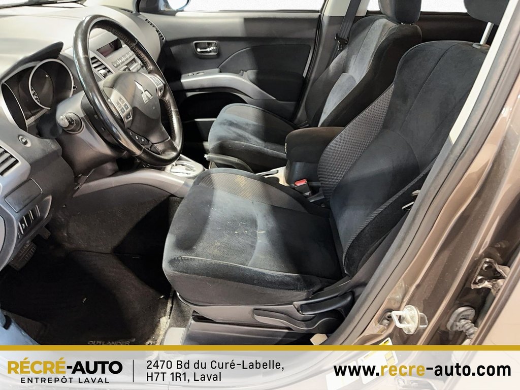 Outlander 4WD LS + BANCS CHAUFFANTS + TEL QUEL!!! 2011 à Brossard, Québec - 10 - w1024h768px