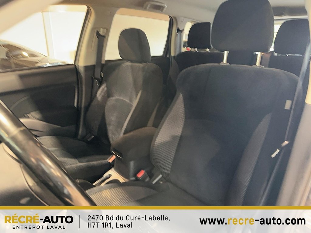 2011  Outlander 4WD LS + BANCS CHAUFFANTS + TEL QUEL!!! in Brossard, Quebec - 11 - w1024h768px