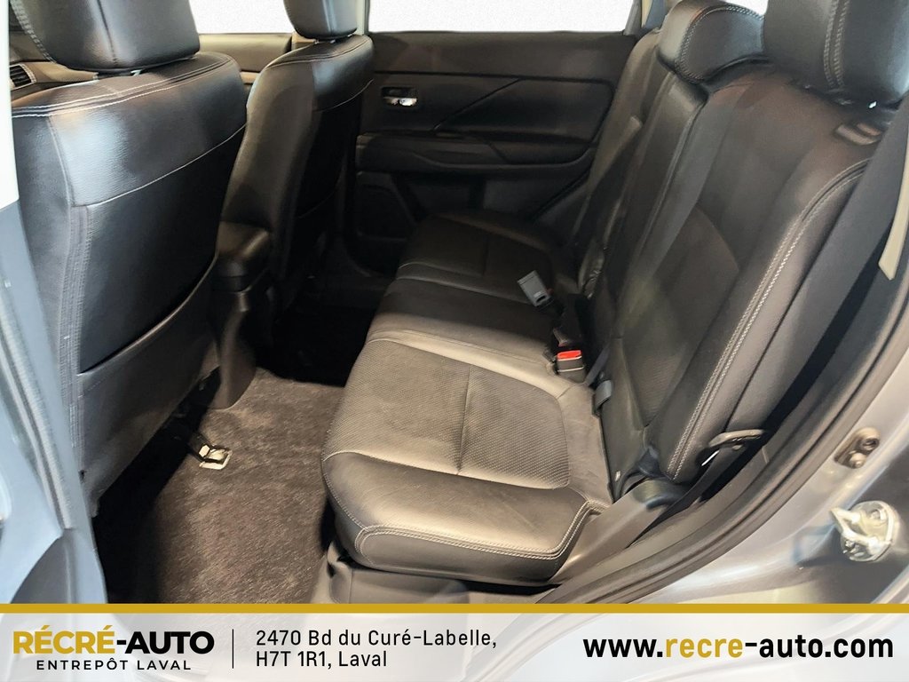 2014  Outlander 4WD ES PREMIUM + TOIT + CUIR + CAMERA in Brossard, Quebec - 13 - w1024h768px