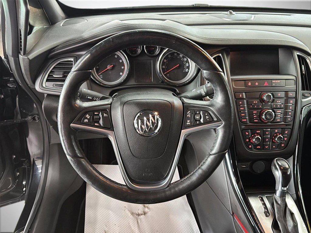 2016 Buick CASCADA in Saint-Hyacinthe, Quebec - 12 - w1024h768px