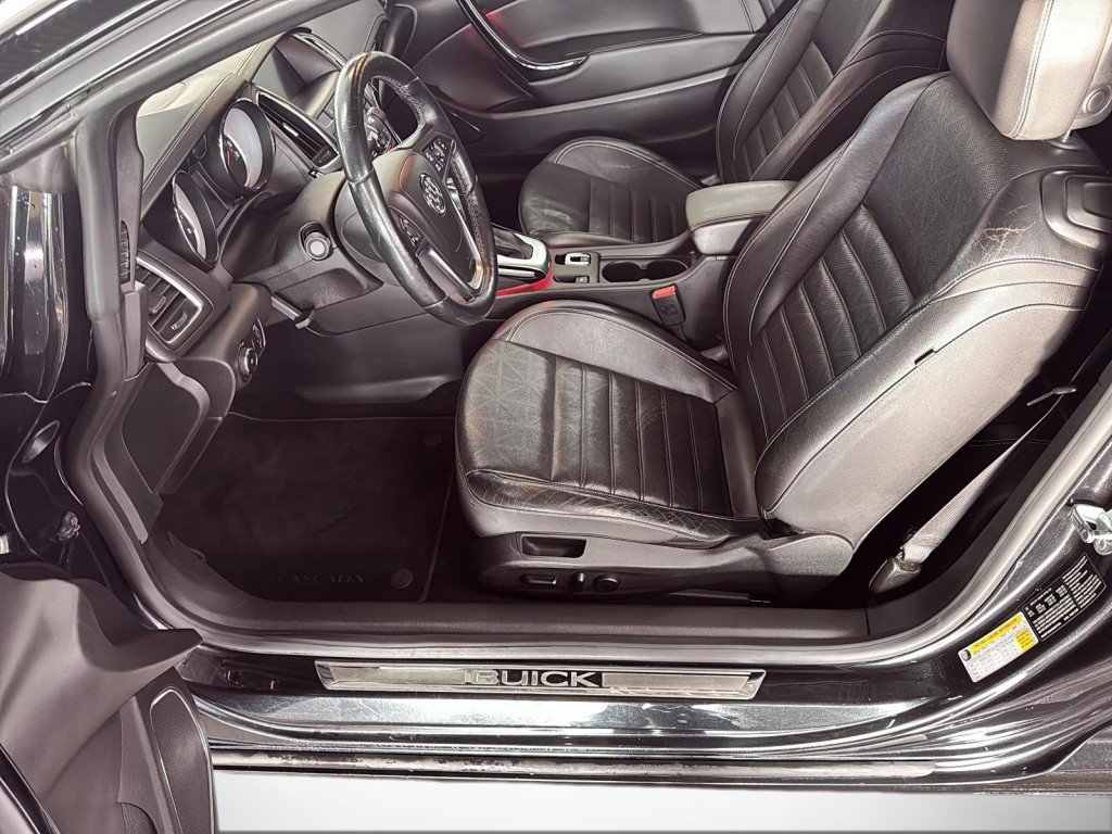 2016 Buick CASCADA in Saint-Hyacinthe, Quebec - 9 - w1024h768px