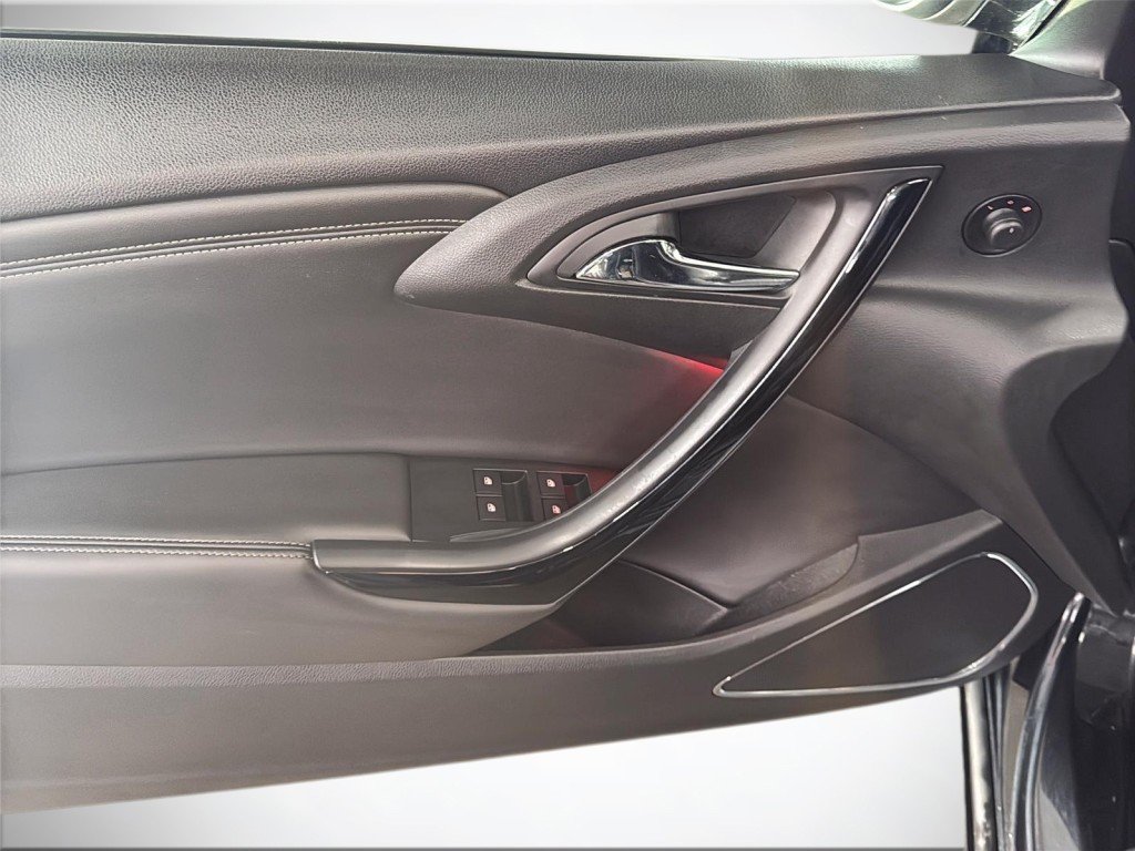 2016 Buick CASCADA in Saint-Hyacinthe, Quebec - 11 - w1024h768px