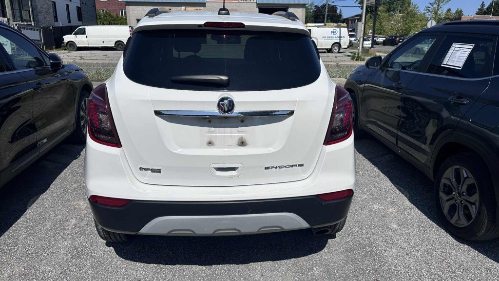 Buick Encore  2019 à Saint-Hyacinthe, Québec - 3 - w1024h768px