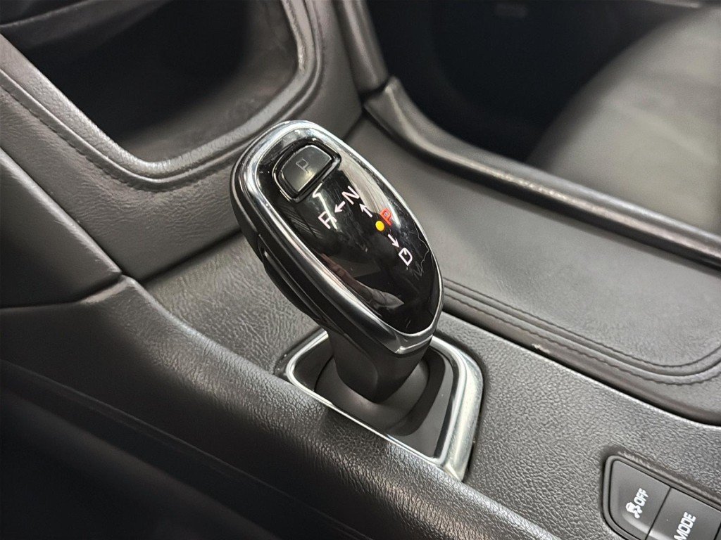 2017 Cadillac XT5 in Saint-Hyacinthe, Quebec - 15 - w1024h768px