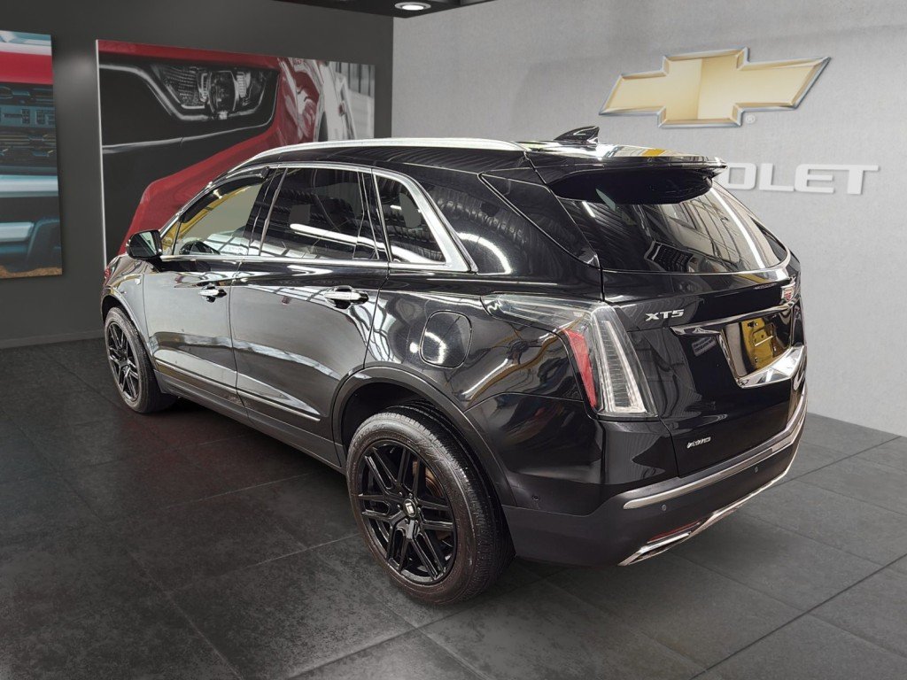 2017 Cadillac XT5 in Saint-Hyacinthe, Quebec - 4 - w1024h768px
