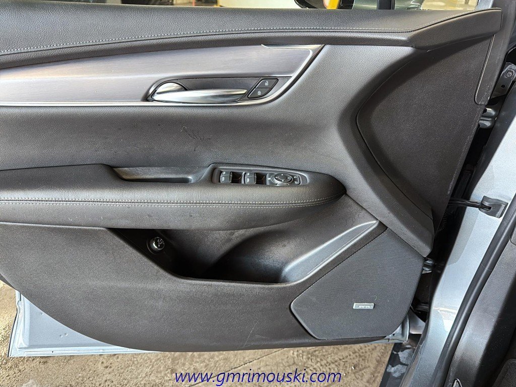 2022 Cadillac XT5 in Saint-Hyacinthe, Quebec - 11 - w1024h768px