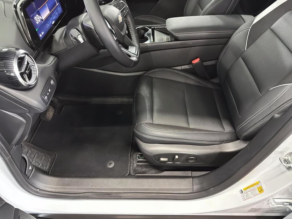 Chevrolet BLAZER EV eAWD 4LT (4LT)  2025 à Saint-Hyacinthe, Québec - 9 - w1024h768px