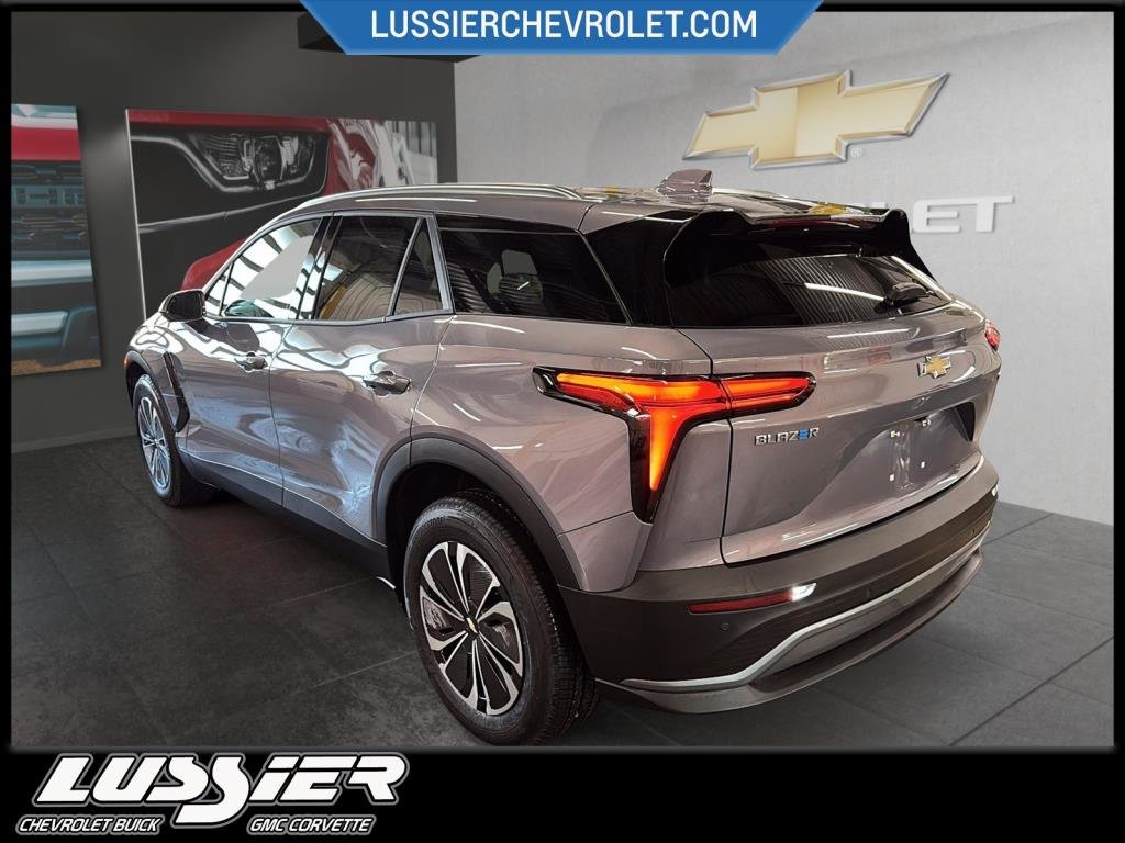 2025 Chevrolet BLAZER EV LT in Saint-Hyacinthe, Quebec - 4 - w1024h768px