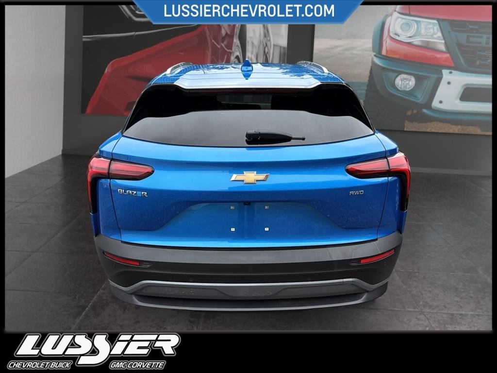 2025 Chevrolet BLAZER EV LT in Saint-Hyacinthe, Quebec - 3 - w1024h768px