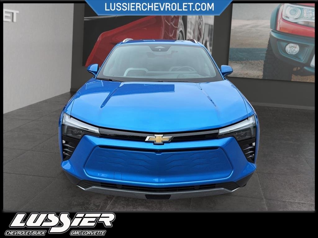 2025 Chevrolet BLAZER EV LT in Saint-Hyacinthe, Quebec - 2 - w1024h768px