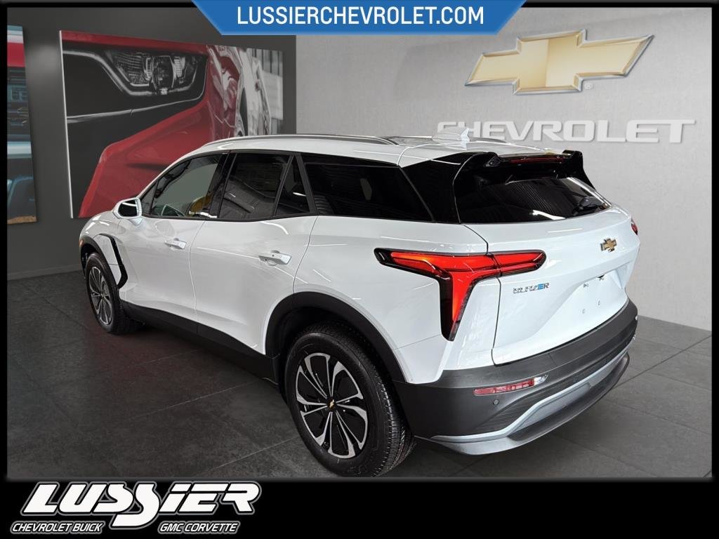 2025 Chevrolet BLAZER EV LT in Saint-Hyacinthe, Quebec - 4 - w1024h768px