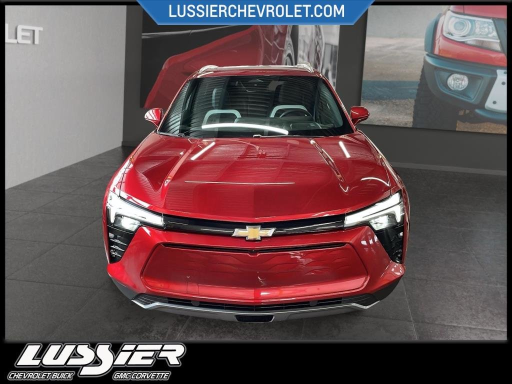 2025 Chevrolet BLAZER EV LT in Saint-Hyacinthe, Quebec - 2 - w1024h768px