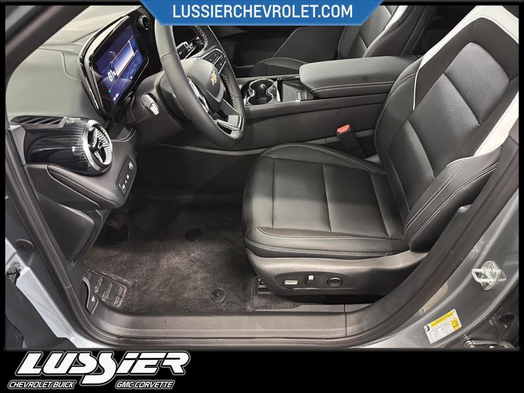 2025 Chevrolet BLAZER EV LT in Saint-Hyacinthe, Quebec - 9 - w1024h768px
