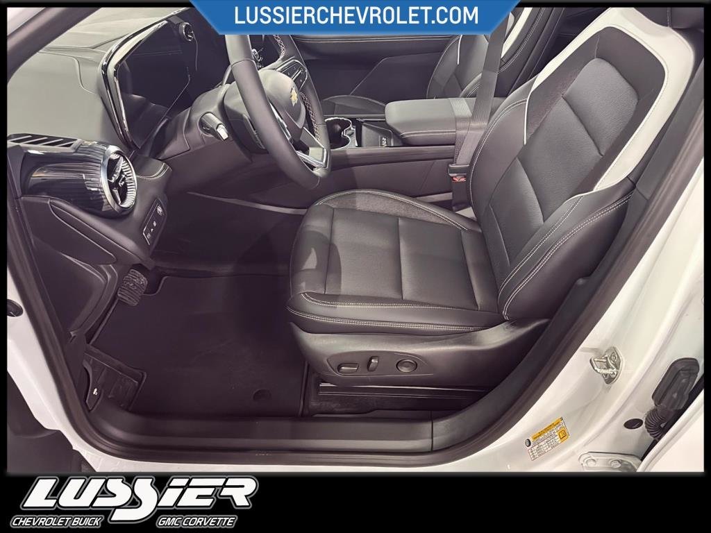 2025 Chevrolet BLAZER EV LT in Saint-Hyacinthe, Quebec - 9 - w1024h768px