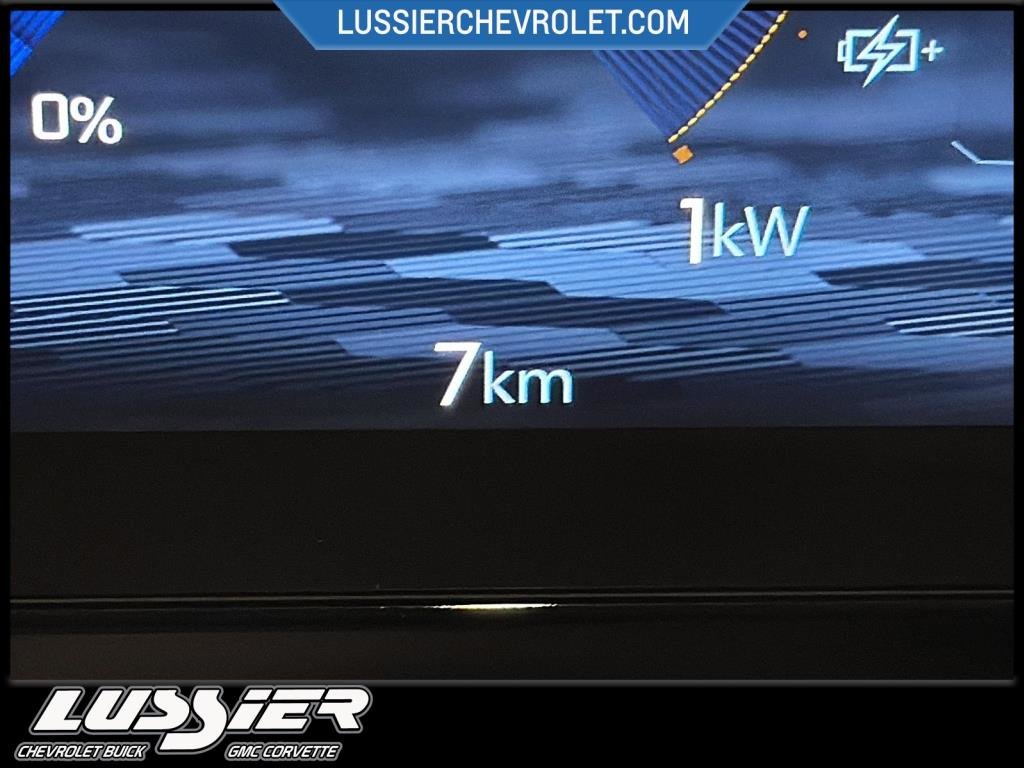 2025 Chevrolet BLAZER EV LT in Saint-Hyacinthe, Quebec - 13 - w1024h768px