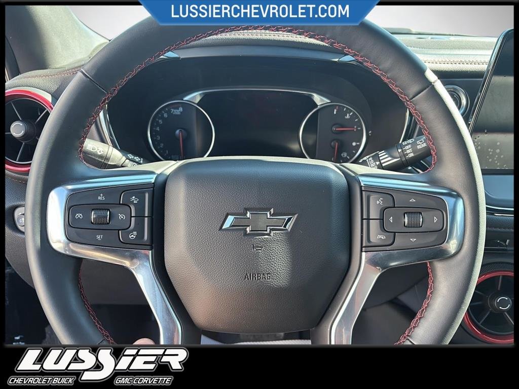 2025 Chevrolet BLAZER NON LUXURY SUV AWD RS in Saint-Hyacinthe, Quebec - 11 - w1024h768px