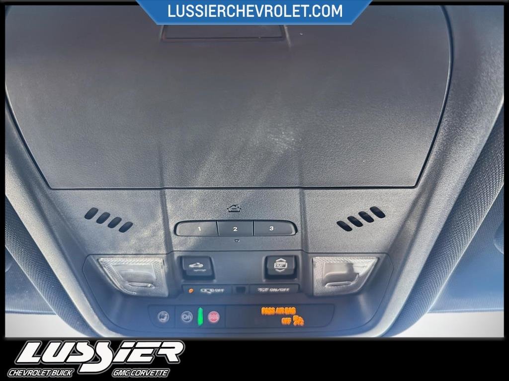 2025 Chevrolet BLAZER NON LUXURY SUV AWD RS in Saint-Hyacinthe, Quebec - 16 - w1024h768px