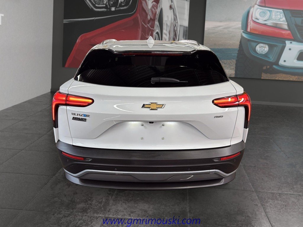 Chevrolet BLAZER  2024 à Saint-Hyacinthe, Québec - 3 - w1024h768px